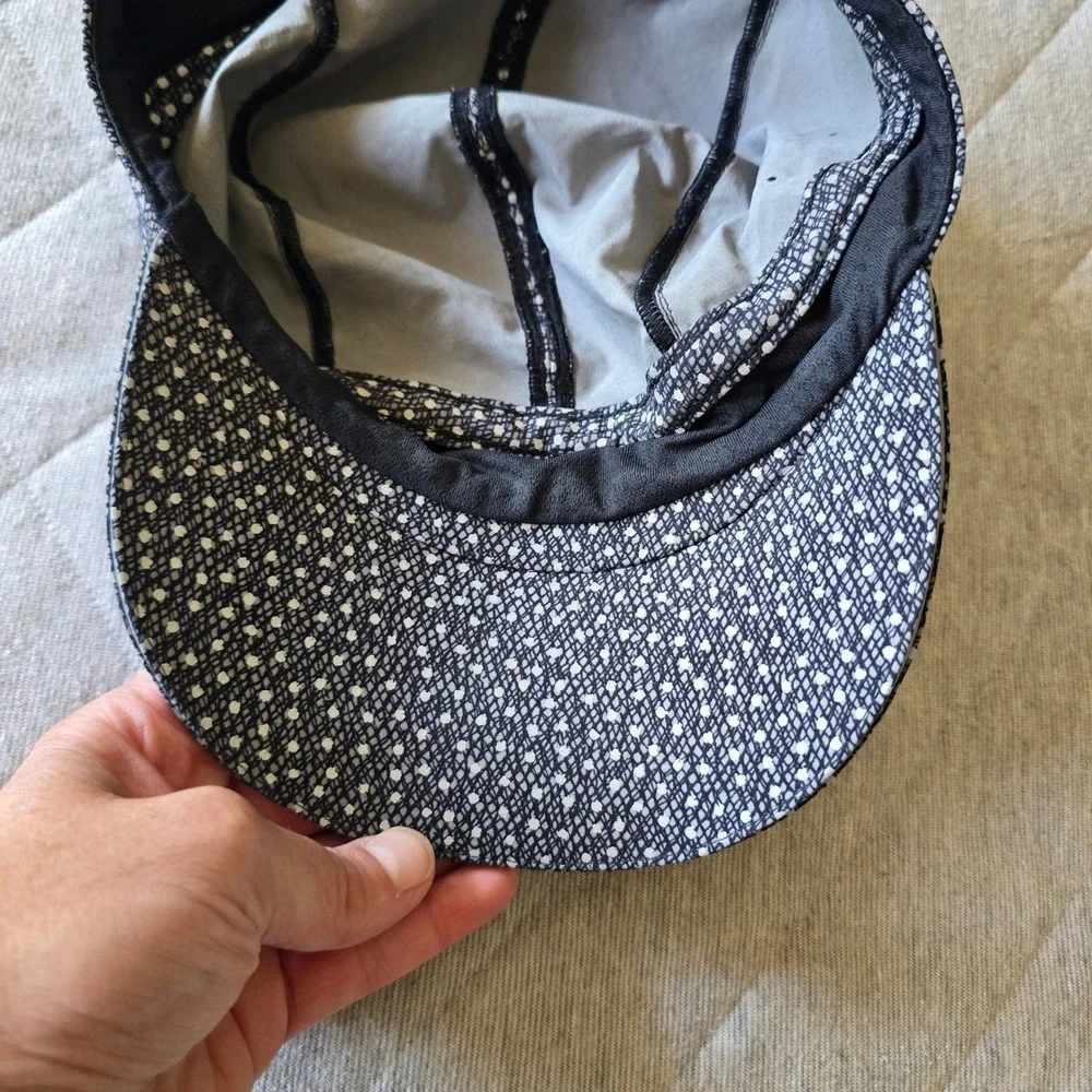 Lululemon Race to Place Run Hat 2.0 Reflective Lightweight Swift fabric